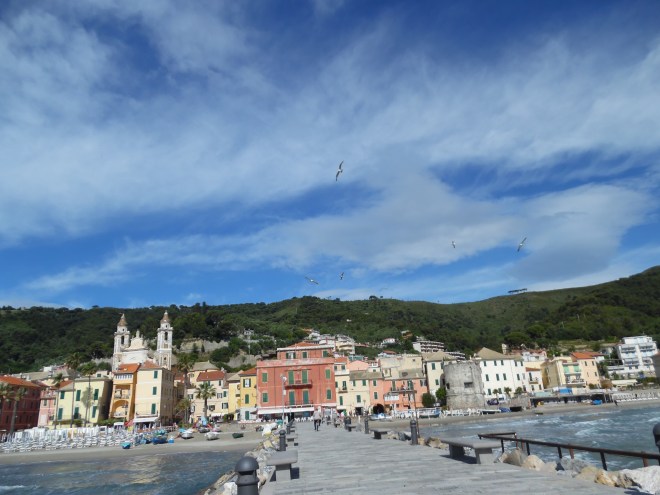 1-Laigueglia-Panorama-Molo