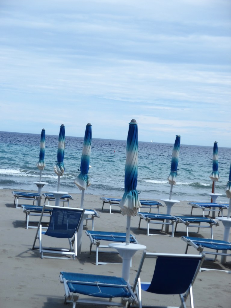 Mare-blu-Laigueglia