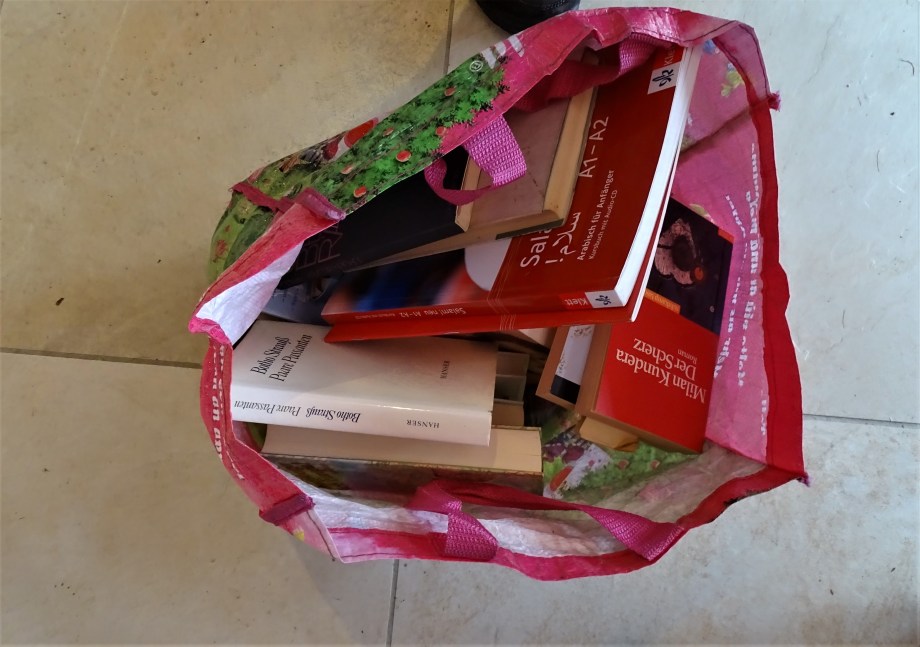 6-Buecher_Flohmarkt_Sonnendorf_Schoenau_Nadia_Baumgart