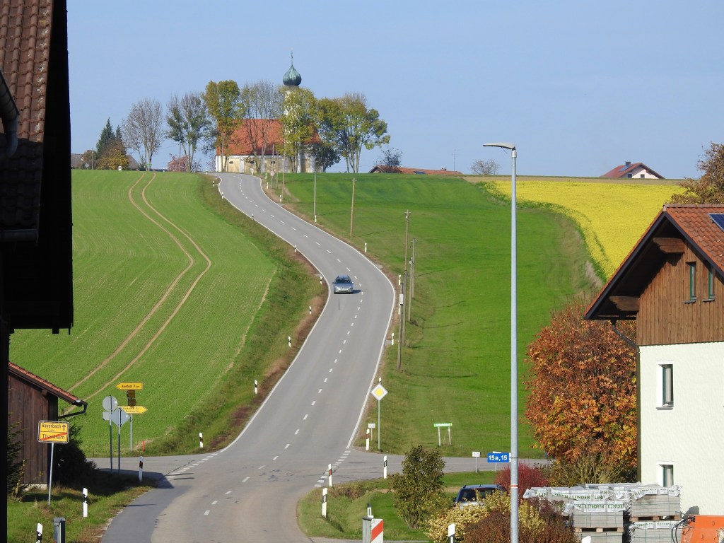 Niederbayerische Landschaft bei Langwinkl 