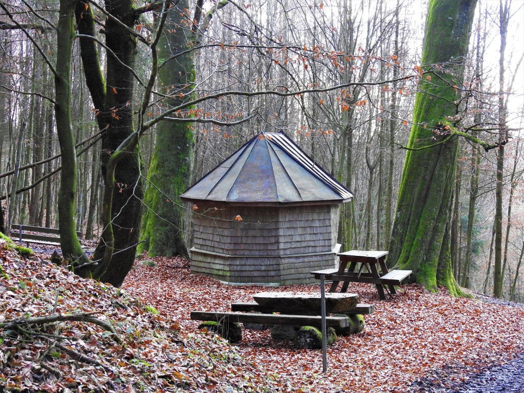 Holzkapelle im Lugenzwald in Bad Birnbach