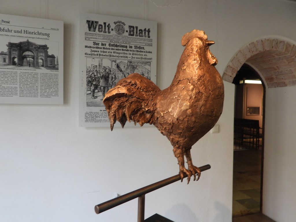 Serbischer Gockel auf der Innbrücke