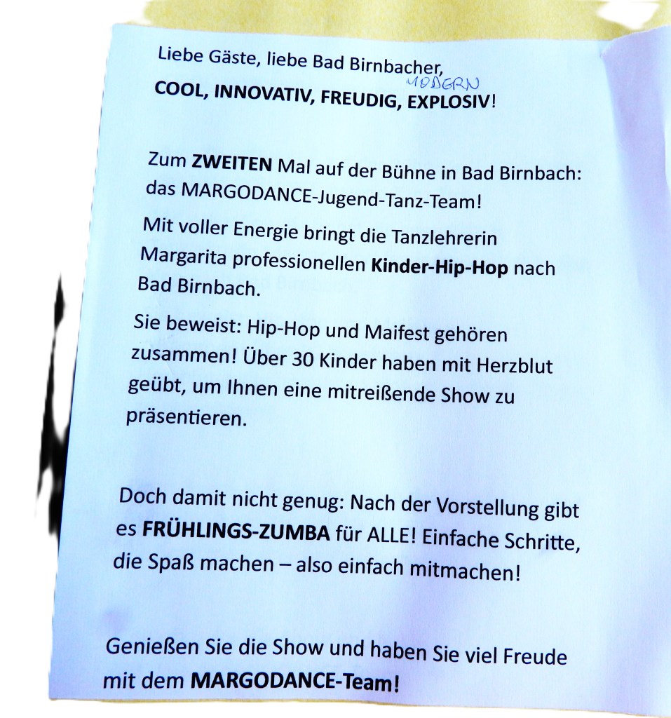 Ein Flyer für eine Veranstaltung mit dem MARGODANCE-Jugend-Tanz-Team in Bad Birnbach, der die Fusion von Hip-Hop und traditioneller bayerischer Musik bewirbt.