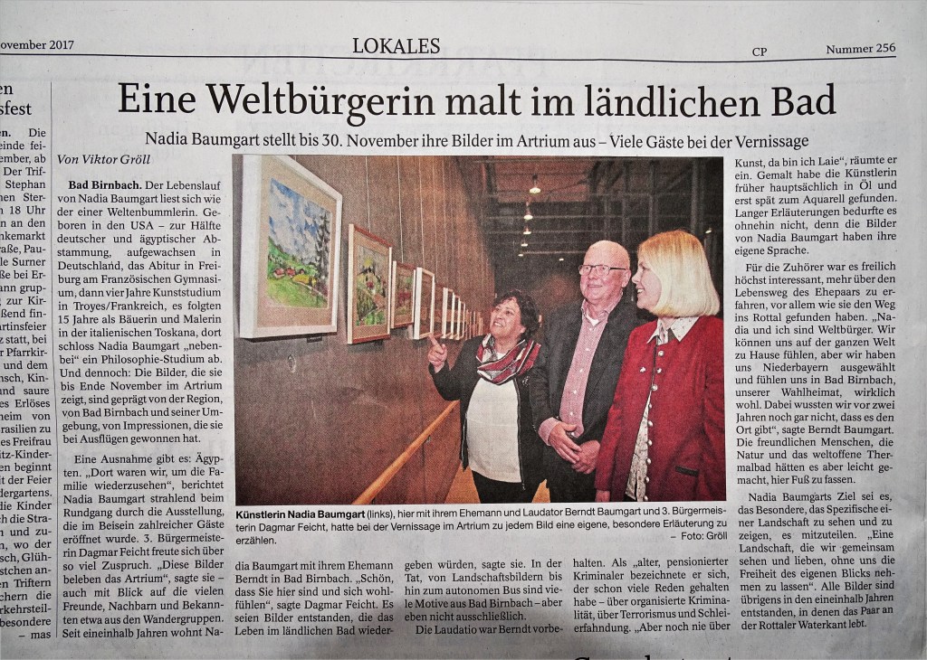 Artikel über die Kunstausstellung von Nadia Baumgart in Bad Birnbach, mit Informationen über die Künstlerin und die Vernissage.