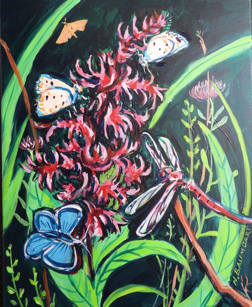 Ein buntes Gemälde mit roten Blumen, blauen Schmetterlingen und einer Libelle vor einem dunklen Hintergrund.